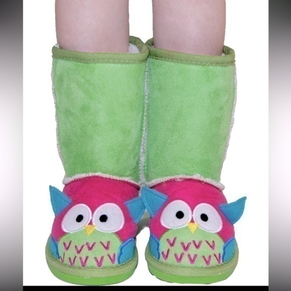 Lazy one NWT owl toasty toez slippers size s (kids 8-9)